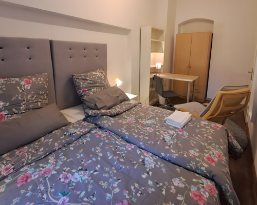 City Hideaways Ferienwohnung Mühle E1 großes Doppelbett