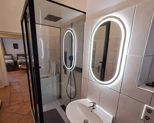 City Hideaways Ferienwohnung Mühle E2 Badezimmer