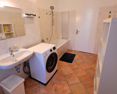 City Hideaways Ferienwohnung Mühle O1 Bad mit Duschwanne